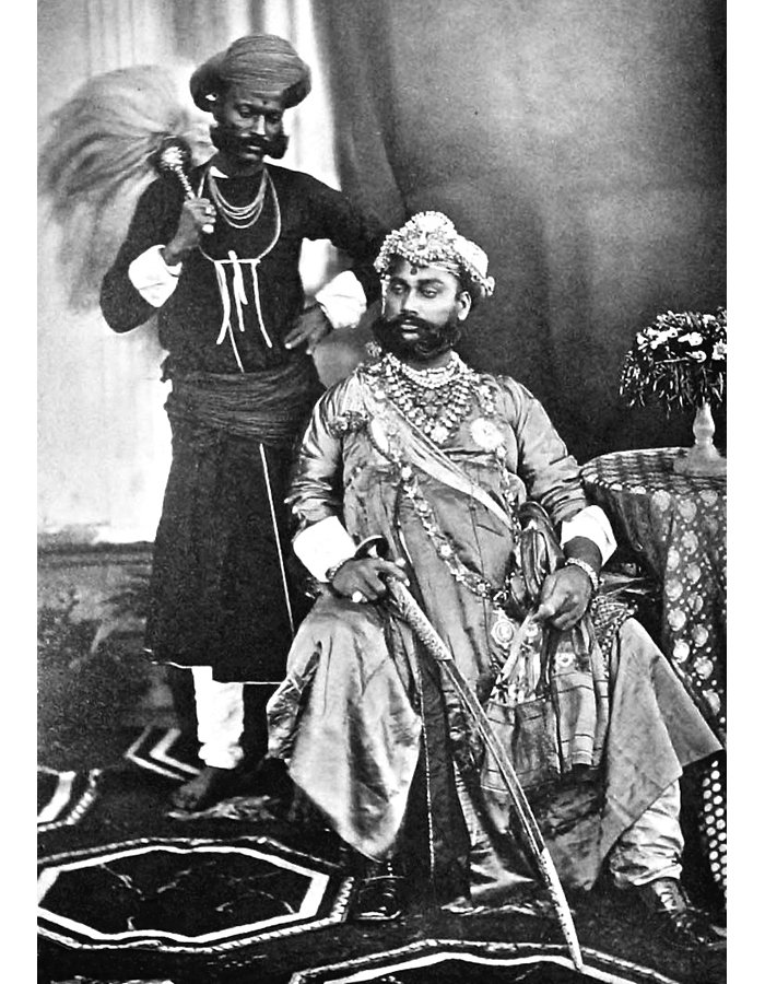 Tukojirao II, махараджа Индора из династии Холкар. Индия. 1877 г. Фотография Самюэля Борна